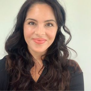 Meet your Posher, Leah